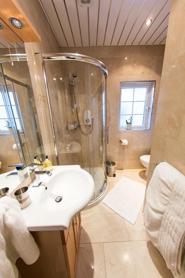 Shantalla Lodge Bed And Breakfast Santry Eksteriør bilde
